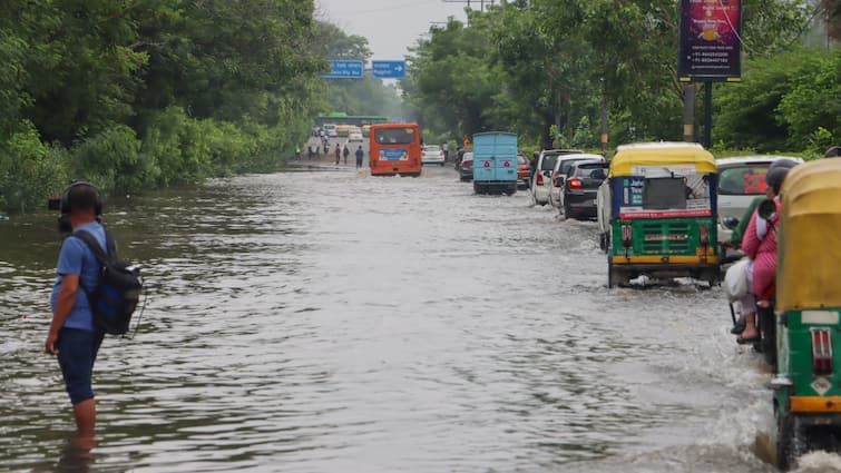 IMD Green Forecast Delhi-NCR Rain Days After Heavy Downpour showers in Noida Gurugram Days After Heavy Downpour, Delhi-NCR Drenched Again Despite IMD Saying All Green