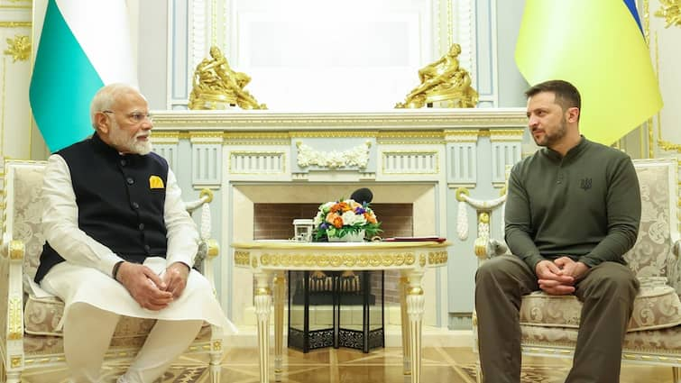 PM Modi In Ukraine Zelenskyy India-Ukraine Bilateral Relations Strategic Partnership EAM S Jaishankar Russia Ukraine War Modi, Zelenskyy Discuss Elevating India-Ukraine Bilateral Ties To Strategic Partnership During