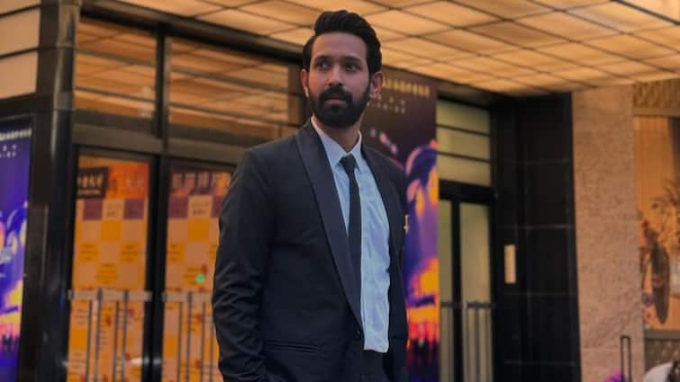 Vikrant Massey Angry At A Fan Who Filmed Him Without Consent Vikrant Massey Recalls Losing His Temper With A Fan Who Filmed Him Without Consent: