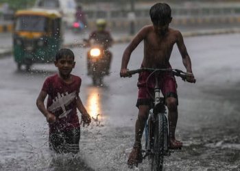 IMD Issues Yellow Alert In Delhi rajasthan Himachal Orange Alert In Kerala Kannur Check Full Forecast Here IMD Issues Yellow Alert In Delhi, Himachal; Orange Alert In Kerala