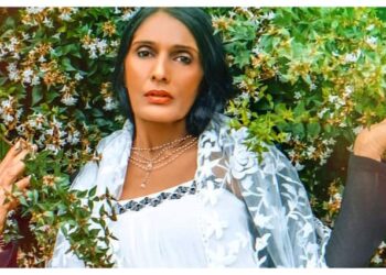 Anu Aggarwal Topless Scene In Movie, Defends Ranveer Singh Nude Photoshoot Paper Magazine Anu Aggarwal Recalls Her Topless Scene In Movie As She Defends Ranveer Singh