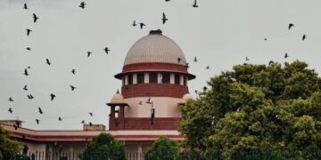 Supreme Court Reacts After Man Threatens Suicide In Court Makes PM Modi Judges Parties In Case Man Makes PM Modi & Judges Parties In Plea, Threatens Suicide. Supreme Court Reacts