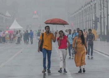 IMD Weather Updates Heavy Rain Alert Tamil Nadu Kerala Showers Likely In These States Check Forecast Heavy Rain Alert In Tamil Nadu, Kerala; Showers Also Likely In These States — Check IMD Forecast