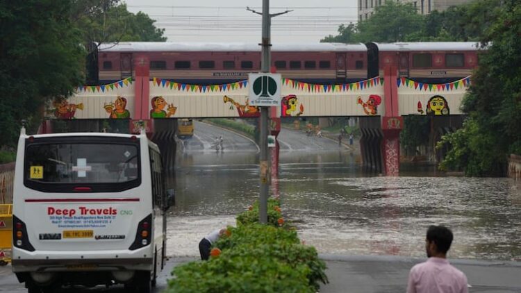 Delhi Weather Update Heavy Rainfall UP Uttarakhand Haryana Yellow Alert IMD