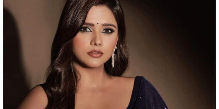 Dalljiet Kaur Husband Nikhil Patel In Mumbai With New Girlfriend, Dalljiet Reaction Dalljiet Kaur Reacts After Nikhil Patel Reaches Mumbai With New Girlfriend, Devoleena Slams Him