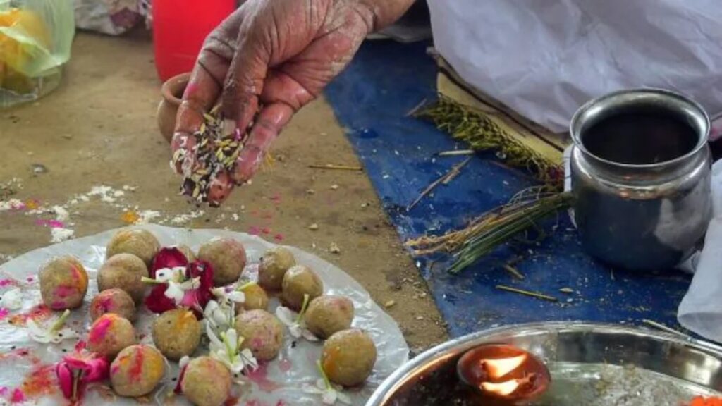 पितृ पक्ष 2024: 16 दिनों के श्राद्ध काल में करें ये पूजा अनुष्ठान