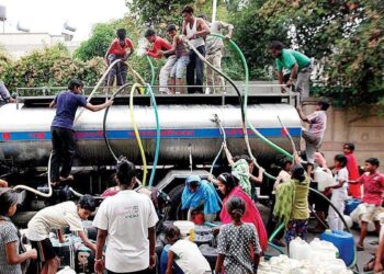 इस कारण से आज दिल्ली में 12 घंटे तक पानी की आपूर्ति बाधित रहेगी | प्रभावित क्षेत्रों और सलाह की जाँच करें