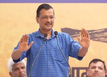 केजरीवाल दिल्ली के सीएम पद से इस्तीफा देंगे, 'लोगों से ईमानदारी का सर्टिफिकेट मिलने के बाद ही कुर्सी पर बैठेंगे'