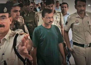 दिल्ली की एक अदालत ने अरविंद केजरीवाल की न्यायिक हिरासत 25 सितंबर तक बढ़ा दी है।