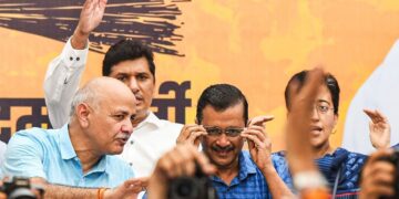 दिल्ली के सीएम पद से इस्तीफा देने के केजरीवाल के फैसले के पीछे क्या है और उनकी जगह कौन ले सकता है?