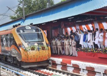 पुणे-हुबली वंदे भारत एक्सप्रेस ट्रेन इस तारीख को शुरू होगी: रूट, शेड्यूल, यात्रा समय की जानकारी लें