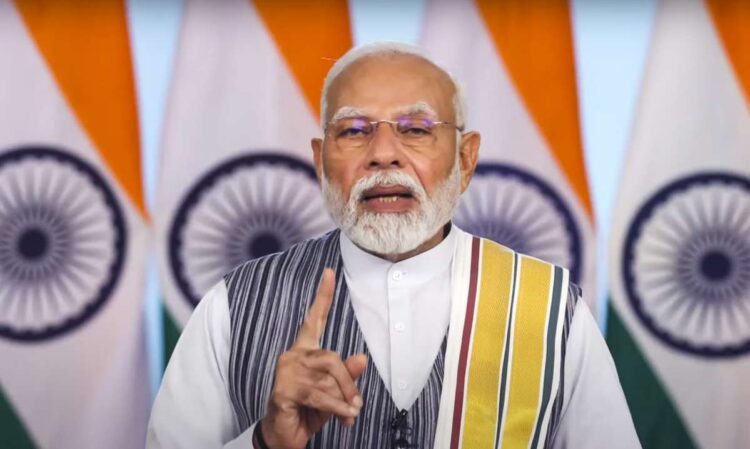 प्रधानमंत्री मोदी कल 74 वर्ष के हो जाएंगे: जानिए उन्होंने वर्षों से कैसे मनाया अपना जन्मदिन