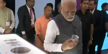 प्रधानमंत्री मोदी ने ग्रेटर नोएडा के इंडिया एक्सपो मार्ट में सेमीकॉन इंडिया 2024 का उद्घाटन किया; सीएम योगी आदित्यनाथ भी मौजूद रहे