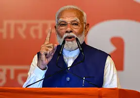 प्रधानमंत्री मोदी ने महाराष्ट्र के वर्धा में पीएम विश्वकर्मा लाभार्थियों को प्रमाण पत्र और ऋण वितरित किए