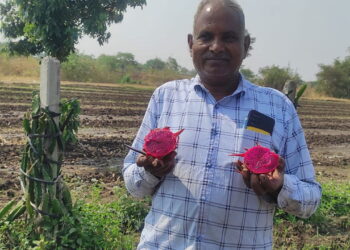 मध्य प्रदेश का स्व-निर्मित करोड़पति किसान आधुनिक खेती के ज़रिए सालाना 50 लाख रुपये कमाता है