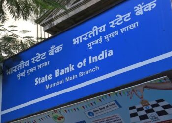 वरिष्ठ नागरिकों के लिए SBI की 5 सावधि जमा योजनाएं: आकर्षक ब्याज दरें देखें