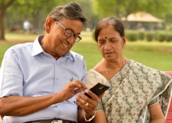 वरिष्ठ नागरिकों के लिए जीवन प्रमाण पत्र क्यों महत्वपूर्ण है और घर बैठे कैसे प्राप्त करें अपना डिजिटल जीवन प्रमाण पत्र, देखें