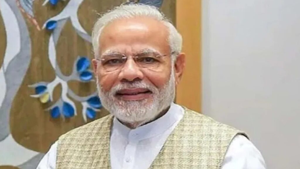 पीएम मोदी ने दिवाली की शुभकामनाएं दीं, सभी के समृद्ध और सुखी जीवन की कामना की