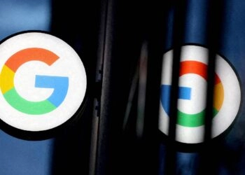 Google खोज वैध वेबसाइटों के लिए नीले सत्यापित चेकमार्क का परीक्षण करता है