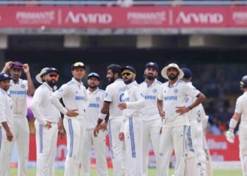 IND vs NZ दिन 5: विराट कोहली ने रोहित शर्मा से DRS के लिए आग्रह किया क्योंकि भारत को आखिरकार चौथी पारी के बचाव में कॉनवे का महत्वपूर्ण विकेट मिल गया