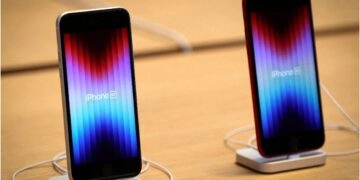 iPhone SE 2025 में नए डिज़ाइन के साथ लॉन्च होगा: विवरण यहां