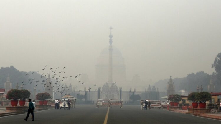 दिल्ली प्रदूषण: AQI 300 के पार होने के बाद दिल्ली-NCR में GRAP-II लागू | यहां बताया गया है कि क्या अनुमति है, क्या प्रतिबंधित है