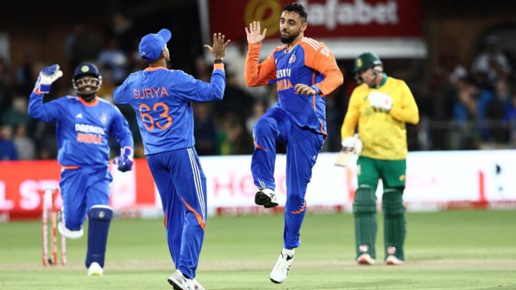 अद्यतन ICC पुरुष T20I गेंदबाजी रैंकिंग में वरुण चक्रवर्ती 110 स्थान ऊपर चढ़े, अक्षर-हार्दिक नीचे गिरे