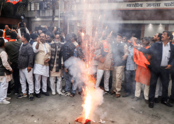 उत्तर प्रदेश के उपचुनावों में सपा को सिर्फ 2 सीटें मिलीं, जबकि प्रमुख भाजपा से 2 सीटें हार गईं