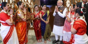 गुयाना में भारतीय समुदाय ने पीएम मोदी का जोरदार स्वागत किया, उन्हें जॉर्जटाउन शहर की चाबी सौंपी गई