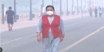 दिल्ली: AQI 364 पर, निवासियों को सांस लेने में दिक्कत