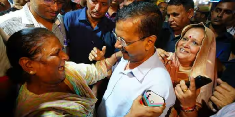 दिल्ली चुनाव से पहले, अरविंद केजरीवाल ने वरिष्ठ नागरिकों के लिए बड़े पेंशन कदम की घोषणा की; दिल्ली की पेंशन योजना में 80,000 जोड़े गए