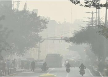 दिल्ली में धुंध भरी सुबह हुई, वायु गुणवत्ता 373 AQI के साथ 'बहुत खराब' बनी हुई है