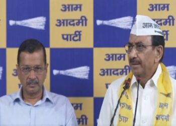 दिल्ली: विधानसभा चुनाव से पहले बीजेपी नेता ब्रह्म सिंह तंवर आम आदमी पार्टी में शामिल हो गए