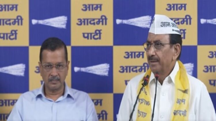 दिल्ली: विधानसभा चुनाव से पहले बीजेपी नेता ब्रह्म सिंह तंवर आम आदमी पार्टी में शामिल हो गए