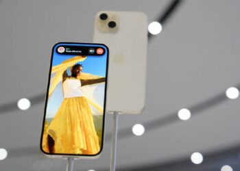 फ्लिपकार्ट की ब्लैक फ्राइडे सेल के दौरान iPhone 15 पर 16 प्रतिशत की छूट मिल रही है