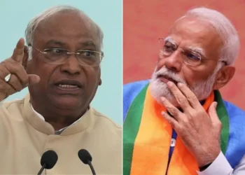 मल्लिकार्जुन खड़गे ने मणिपुर संकट को लेकर पीएम मोदी पर निशाना साधा, कहा- 'बीजेपी जानबूझकर चाहती है कि मणिपुर जले'