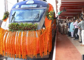 वंदे भारत एक्सप्रेस टिकट रद्दीकरण शुल्क: जांचें कि टिकट रद्द करने पर कितना काटा जाएगा