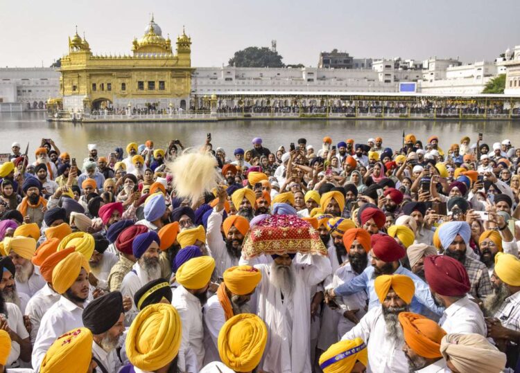 सिख आगंतुकों को आकर्षित करने के लिए पाकिस्तान का बड़ा कदम: इन देशों के तीर्थयात्रियों के लिए मुफ्त ऑनलाइन वीजा की घोषणा की