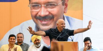 AAP की दूसरी सूची: सिसौदिया को जंगपुरा भेजा गया, ओझा को पटपड़गंज सीट मिली, सभी मौजूदा विधायकों को बदला गया