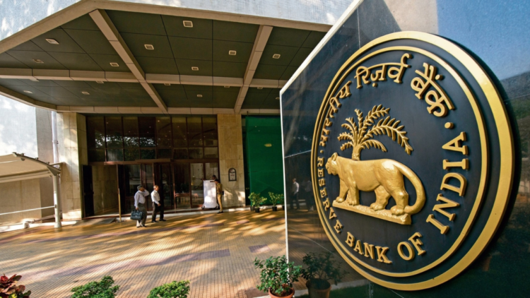 RBI गवर्नर का कार्यकाल कितने वर्ष का होता है? 450 करोड़ की हवेली और अन्य सुविधाएं शामिल