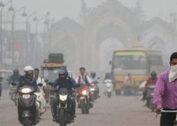 दिल्ली का AQI 388 पर 'बहुत खराब' बना हुआ है