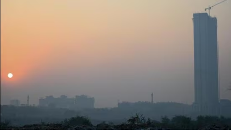 नोएडा का मौसम और 17 दिसंबर 2024 को AQI, आसमान साफ़ है: तापमान, वायु गुणवत्ता अपडेट