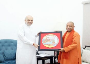 महाकुंभ 2025: योगी आदित्यनाथ ने अमित शाह, नड्डा और राजनाथ सिंह को कुंभ मेले के लिए आमंत्रित किया