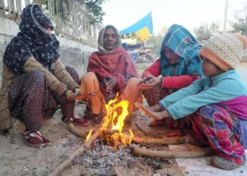 मौसम अपडेट: उत्तर भारत भारी बारिश, ओलावृष्टि और तापमान में गिरावट के लिए तैयार है