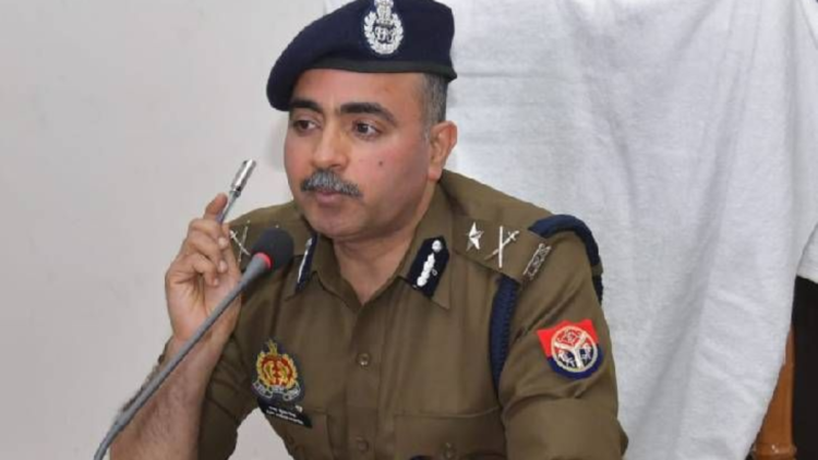 सूटकेस में बच्चे का शव मिलने के मामले में गाजियाबाद पुलिस कमिश्नर ने SHO को निलंबित कर दिया