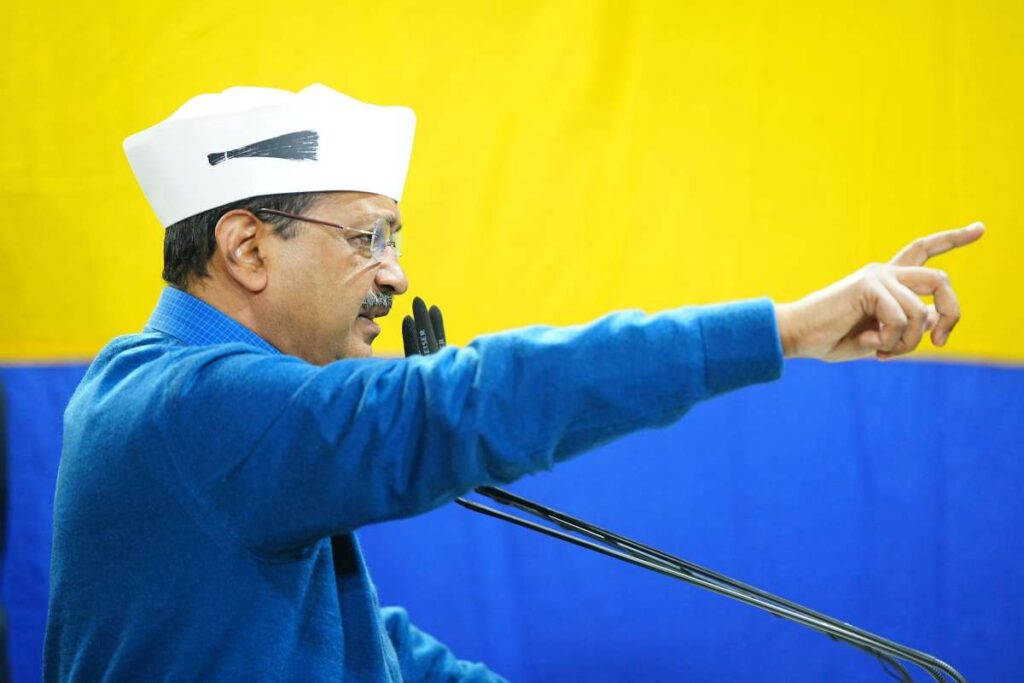 अरविंद केजरीवाल को ईसी से 'जहर पानी' की टिप्पणी के लिए दूसरा नोटिस मिलता है, कल तक उत्तर प्रस्तुत करने के लिए