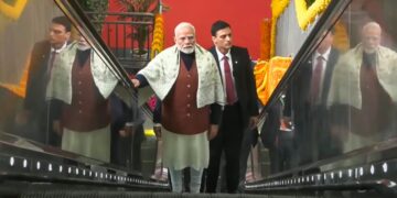 पीएम मोदी ने नमो भारत ट्रेन की सवारी की, स्कूली छात्रों से बातचीत की | वीडियो