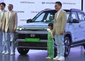 Hyundai Creta Electric आधिकारिक तौर पर भारत में 17.99 लाख रुपये में लॉन्च हुई