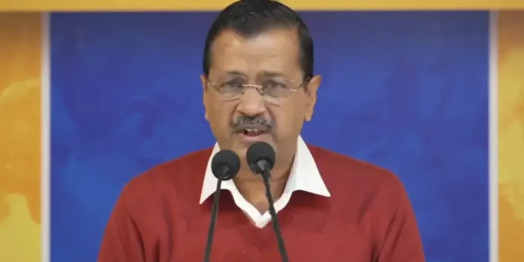 अरविंद केजरीवाल पीएम मोदी को लिखते हैं, किसानों और मध्यम वर्ग के लिए ऋण छूट के लिए कॉल करते हैं