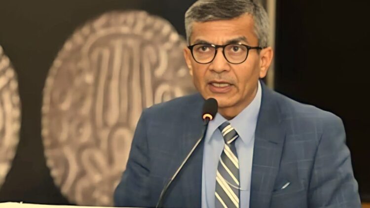 आरडी परेड का सैन्य चरित्र बरकरार रखा जाएगा, एएलएच इस साल फ्लाईपास्ट में भाग नहीं लेगा: रक्षा सचिव